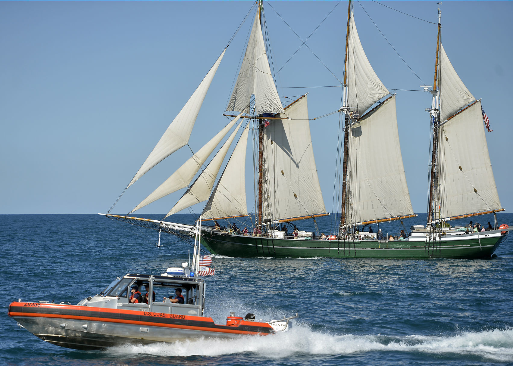 TALL SHIPS PARADE OF SAIL